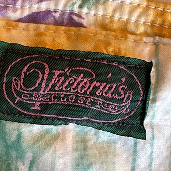 Victoria’s Closet Fanny pack - Picture 5 of 6